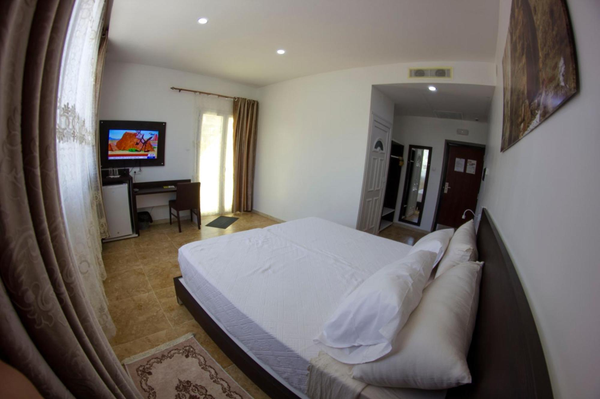 Trajan Hotel Timgad Esterno foto